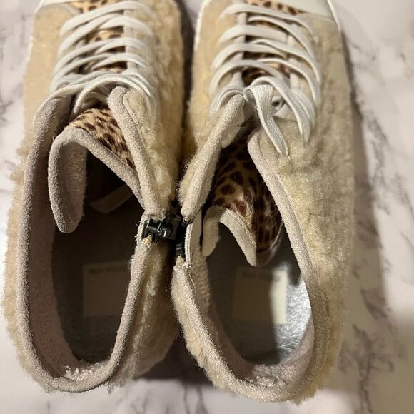 Dolce Vita Veola Plush Booties - Picture 8 of 11